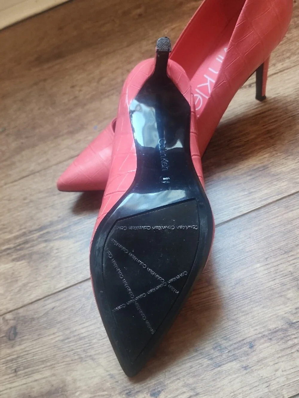 Calvin Klein Coral Faux-Croc Pointed-Toe Pumps